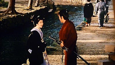 うれしそうな蔦吉