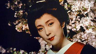 無邪気に斬九郎の顔をのぞき込む蔦吉(若村麻由美)